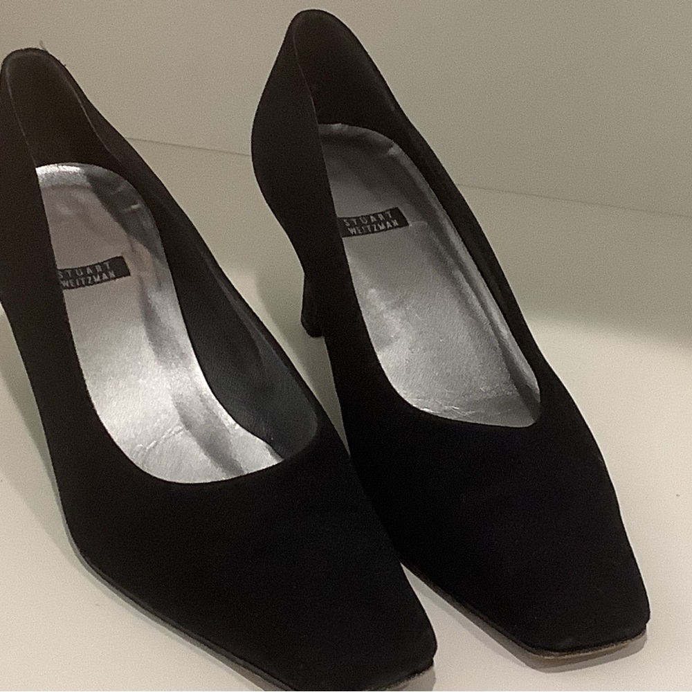 Stuart Weitzman Black Heels Timeless Elegance